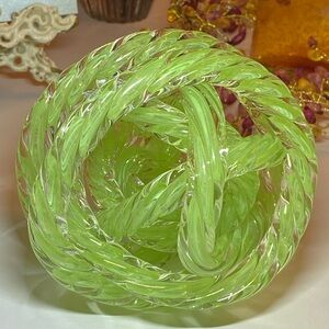 Vintage Zanetti Murano Glass Green Twisted Rope Knot Paperweight